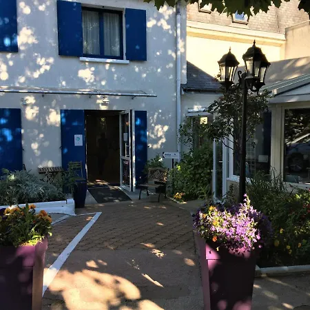 Hotell Castel Fleuri 3*
