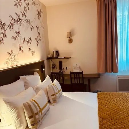 Отель Castel Fleuri 3*