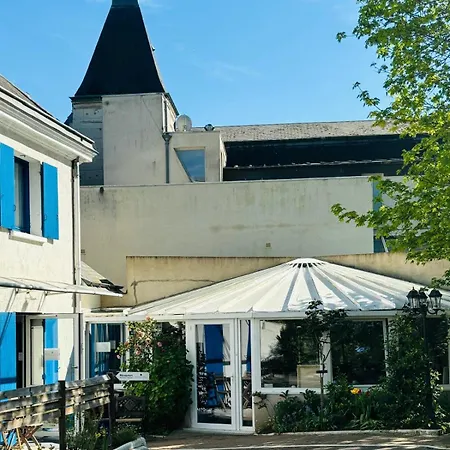 فندق Castel Fleuri 3*