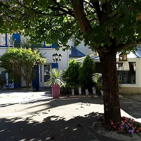 Castel Fleuri 3* Tours