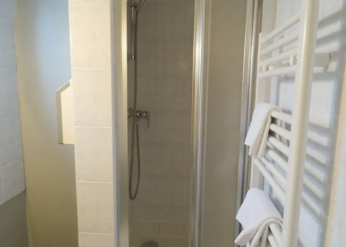 Castel Fleuri تور