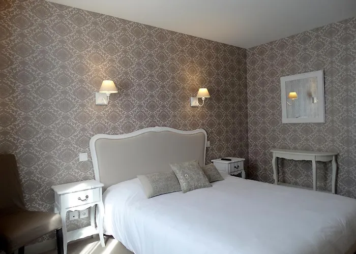 Hotel Castel Fleuri Tours