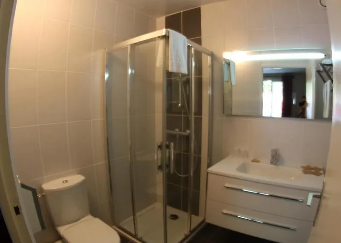 Castel Fleuri טור